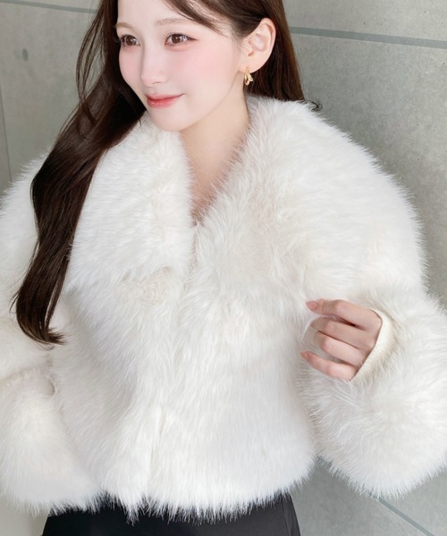 ショート丈ビッグカラーフェイクファーブルゾン（その他アウター