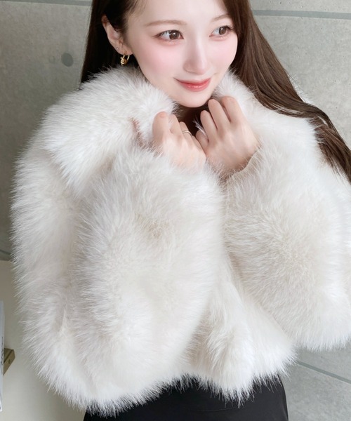 ショート丈ビッグカラーフェイクファーブルゾン（その他アウター