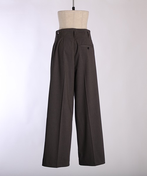 1chaku.（イッチャク）の「ハイウエストストレートパンツ（スラックス・レディース・チャコールグレー・マルチサイズ）」の8枚目の写真