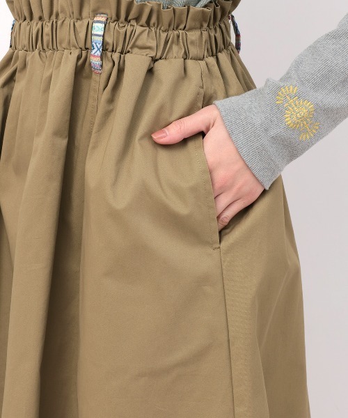 チチカカ（チチカカ）の「2WAYサスペンダースカート（サロペット/オーバーオール・レディース・ブラック/キャメル・FREE）」の17枚目の写真