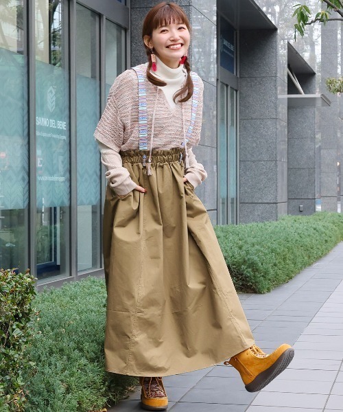 チチカカ（チチカカ）の「2WAYサスペンダースカート（サロペット/オーバーオール・レディース・ブラック/キャメル・FREE）」の6枚目の写真