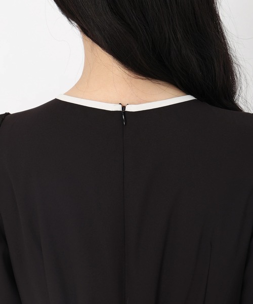 STRAWBERRY-FIELDS（ストロベリーフィールズ）の「セレモニー・オフィスシーンにおすすめなアイテム　パイピングワンピース（ワンピース・レディース・サーモンピンク/ブラック/サックスブルー・2）」の10枚目の写真