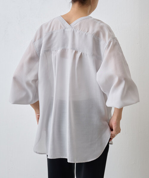 BEARDSLEY(ビアズリー)の「シアーカラーレスシャツ(シャツ/ブラウス・レディース・ライトグレー/ホワイト・FREE)」の14枚目の写真