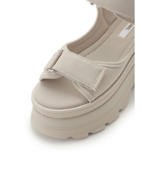 SNIDEL（スナイデル）の「スニーカーソールサンダル（サンダル・レディース・ブラック/ブラウン/ライトベージュ・SMALL/MEDIUM/LARGE）」の6枚目の写真