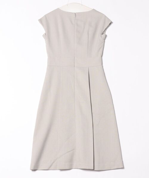 m.f.editorial（エムエフエディトリアル）の「【ストレッチ ウォッシャブル UV】m.f.エディトリアルレディース 半袖タックワンピース(セットアップ可能)（ワンピース・レディース・ベージュ・S/MEDIUM/LARGE）」の2枚目の写真
