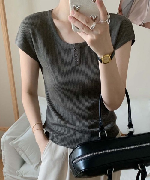 BANICO(バニコ)の「【BANICO】フレンチスリーブヘンリーリブTシャツ (SS)(Tシャツ/カットソー・レディース・パープル/オフホワイト/ベージュ/ダークグレー/ライトベージュ/ブラック・FREE)」の15枚目の写真