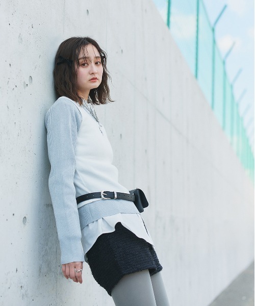 ad thie(アドティエ)の「カップ付き ロゴ刺繍タンクトップ(タンクトップ・レディース・オフホワイト/ブラック・MEDIUM/LARGE)」の12枚目の写真