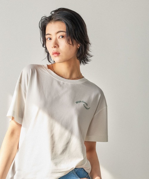 BAYFLOW(ベイフロー)の「アソートロゴショートスリーブT(Tシャツ/カットソー・レディース・オフホワイト/グリーン/グレイッシュベージュ/ブラック/ホワイト系2/ベージュ系2/ボルドー/パープル・MEDIUM/SMALL)」の17枚目の写真