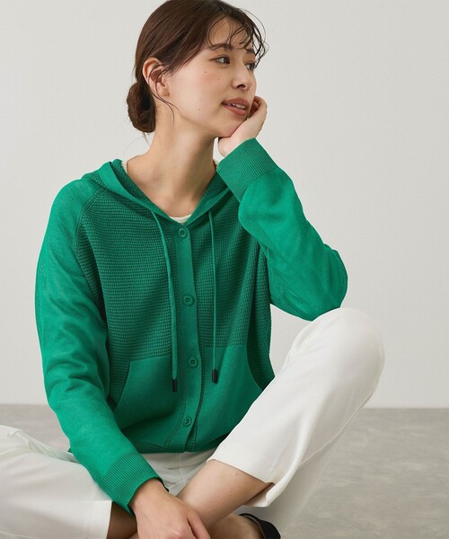 Jayro(ジャイロ)の「フード付ニットカーディガン(カーディガン/ボレロ・レディース・ベージュ/ブラック/ホワイト/グリーン・FREE)」の4枚目の写真