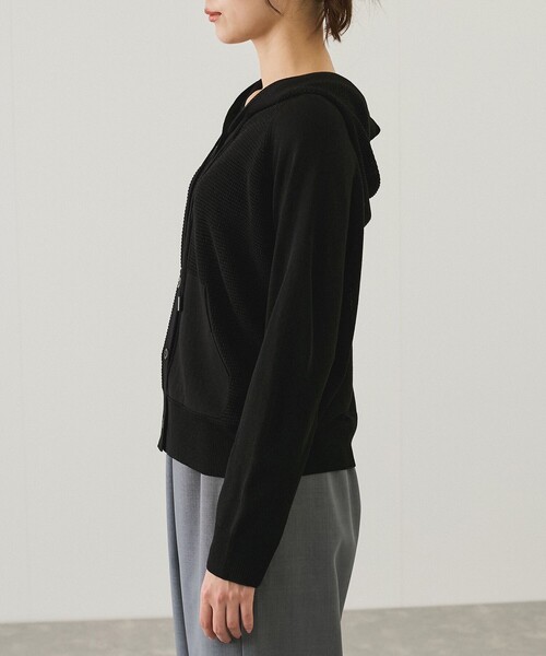 Jayro(ジャイロ)の「フード付ニットカーディガン(カーディガン/ボレロ・レディース・ベージュ/ブラック/ホワイト/グリーン・FREE)」の10枚目の写真