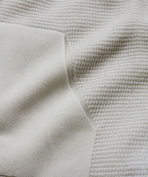 Jayro(ジャイロ)の「フード付ニットカーディガン(カーディガン/ボレロ・レディース・ベージュ/ブラック/ホワイト/グリーン・FREE)」の6枚目の写真