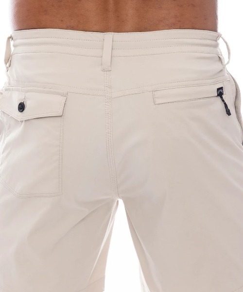BILLABONG(ビラボン)の「BILLABONG メンズ SURFTREK PLUS HYBRID ショートパンツ 【2025年春夏モデル】/ビラボン撥水速乾ストレッチナイロンショートパンツ(その他パンツ・メンズ・ライトベージュ/ブラック/オリーブ・SMALL/MEDIUM/LARGE)」の11枚目の写真