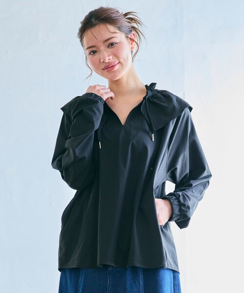 Feroux(フェルゥ)の「ラッシュガード ケープギャザー ブラウス(シャツ/ブラウス・レディース・ブラック系/ベージュ系/ホワイト系・F)」の2枚目の写真