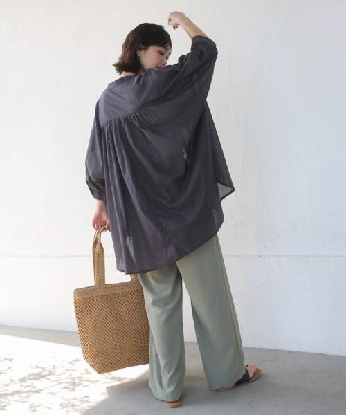 Bou Jeloud（ブージュルード）の「ボイルBIGポケットチュニック（シャツ/ブラウス・レディース・チャコールグレー/ベージュ/ラベンダー/ピンク・38）」の12枚目の写真