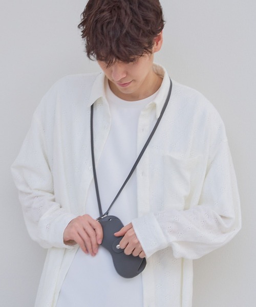 LAKOLE（ラコレ）の「Fレザーサングラスケース / 324547（サングラス・メンズ・チャコール/ブラック・FREE）」の21枚目の写真