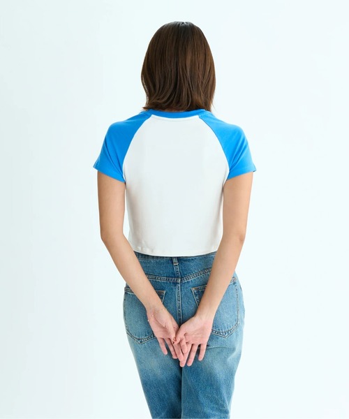 ROXY(ロキシー)の「SUN OVER /ロキシーロゴショート丈(短丈)半袖Tシャツ(Tシャツ/カットソー・レディース・カーキ/ブルー/ネイビー・MEDIUM/LARGE/SMALL)」の18枚目の写真