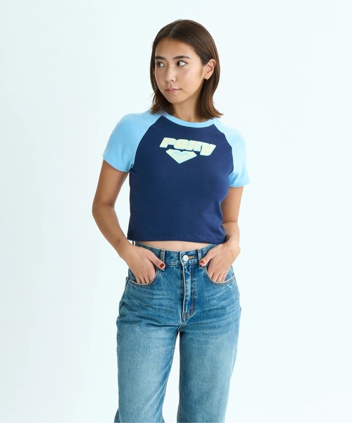 ROXY(ロキシー)の「SUN OVER /ロキシーロゴショート丈(短丈)半袖Tシャツ(Tシャツ/カットソー・レディース・カーキ/ブルー/ネイビー・MEDIUM/LARGE/SMALL)」の8枚目の写真