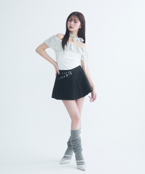 TITTY&CO.（ティティーアンドコー）の「ギンガムフリルオフショルトップス半袖（Tシャツ/カットソー・レディース・ブラック/アイボリー/グレー・FREE）」の17枚目の写真