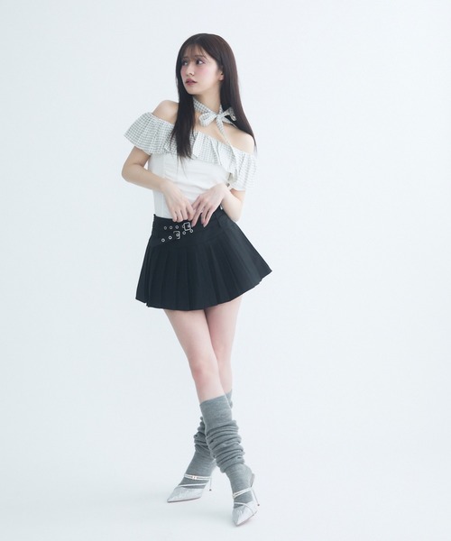 TITTY&CO.（ティティーアンドコー）の「ギンガムフリルオフショルトップス半袖（Tシャツ/カットソー・レディース・ブラック/アイボリー/グレー・FREE）」の6枚目の写真