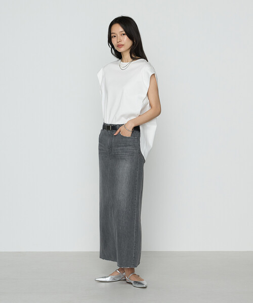 K.T KIYOKO TAKASE（キヨコタカセ）の「コットン強撚ポンチ ショルダータックTシャツ（Tシャツ/カットソー・レディース・ロイヤルブルー/ベージュ/ブラック/ブラウン/ホワイト/ネイビー・9号/7号）」の9枚目の写真