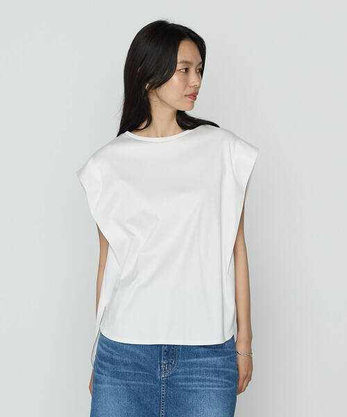 K.T KIYOKO TAKASE（キヨコタカセ）の「コットン強撚ポンチ ショルダータックTシャツ（Tシャツ/カットソー・レディース・ロイヤルブルー/ベージュ/ブラック/ブラウン/ホワイト/ネイビー・9号/7号）」の11枚目の写真