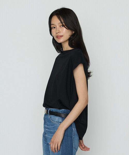 K.T KIYOKO TAKASE（キヨコタカセ）の「コットン強撚ポンチ ショルダータックTシャツ（Tシャツ/カットソー・レディース・ロイヤルブルー/ベージュ/ブラック/ブラウン/ホワイト/ネイビー・9号/7号）」の14枚目の写真