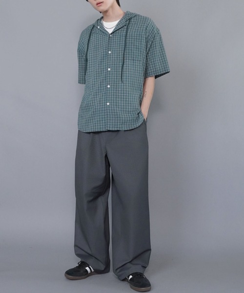 SPINNS（スピンズ）の「バレルレッグスラックスワイドパンツ（その他パンツ・メンズ・チャコール/ブラック・M/L）」の10枚目の写真