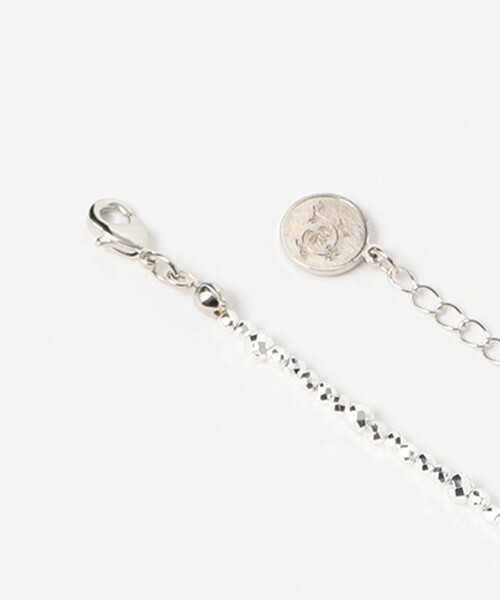 Ray BEAMS（レイビームス）の「LOTUS PINK / twinkle リトル フラワー ネックレス（ネックレス・レディース・シルバー/サックスブルー・ONE SIZE）」の4枚目の写真