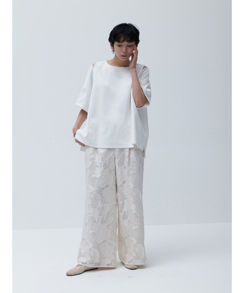 Brown&Street(ブラウンアンドストリート)の「カッティングショルダーカットソー(Tシャツ/カットソー・レディース・ブラック/ホワイト・FREE)」の8枚目の写真