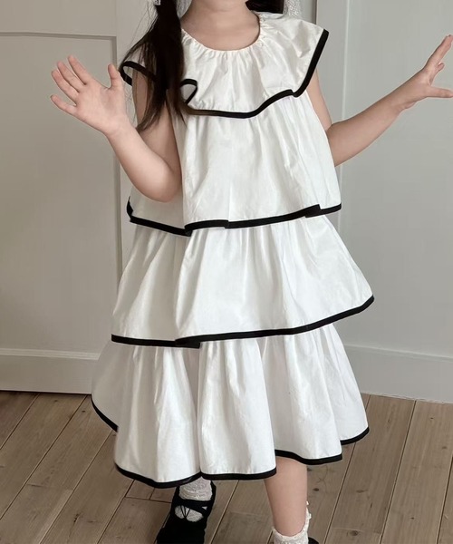 aimoha(アイモハ)の「【aimoha-KIDS-】フリルティアードワンピース (SS)(ワンピース・キッズ・ホワイト・110/120/130/140/150)」の3枚目の写真