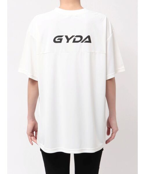 GYDA（ジェイダ）の「BEGUILE 82SPORTY VネックBIG Tシャツ（Tシャツ/カットソー・レディース・オフホワイト/ブラック/パープル・FREE）」の7枚目の写真