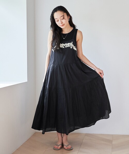 coen(コーエン)の「【Lipa別注】 モチーフ刺繍キャミワンピース(ワンピース・レディース・ブラック/オレンジ・FREE)」の3枚目の写真