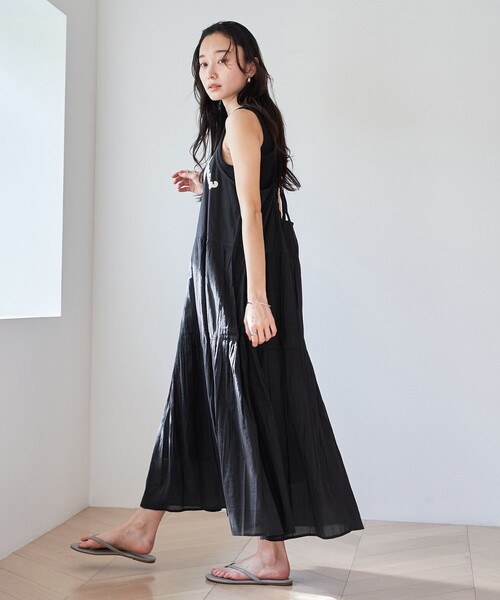 coen(コーエン)の「【Lipa別注】 モチーフ刺繍キャミワンピース(ワンピース・レディース・ブラック/オレンジ・FREE)」の4枚目の写真