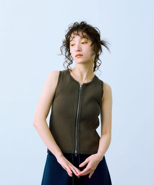 THE GOODLAND MARKET(ザグッドランドマーケット)の「cwtch SLEEVE LESS ZIPTOPS(ニット/セーター・レディース・グレー/アイボリー/ブラウン・FREE)」の10枚目の写真