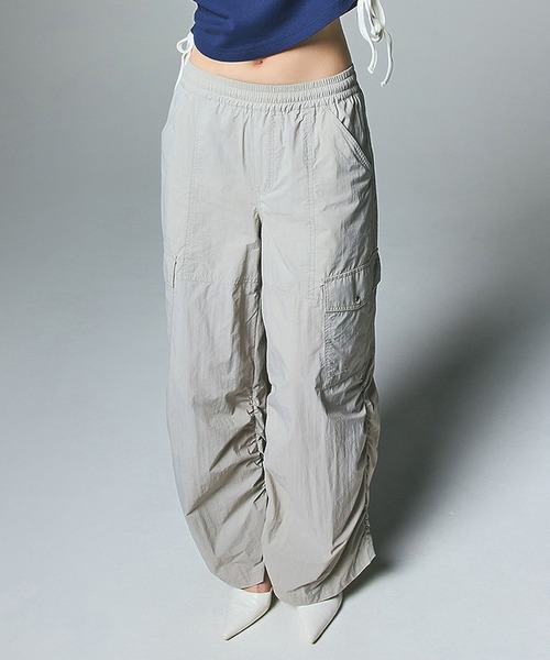 X-girl（エックスガール）の「VOLUME HEM LOOSE EASY PANTS（カーゴパンツ・レディース・ブラック/ライトグレー/ブラウン・S/M）」の18枚目の写真