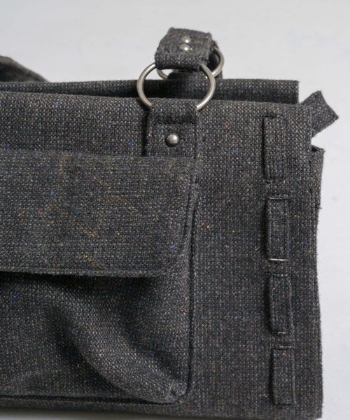 epnok（エプノック）の「【EPNK】Nep yarn mini boston bag / ネップヤーンミニボストンバッグ（ハンドバッグ・メンズ・チャコールグレー/サンドベージュ・FREE）」の7枚目の写真