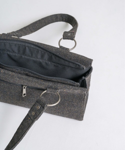 epnok（エプノック）の「【EPNK】Nep yarn mini boston bag / ネップヤーンミニボストンバッグ（ハンドバッグ・メンズ・チャコールグレー/サンドベージュ・FREE）」の9枚目の写真