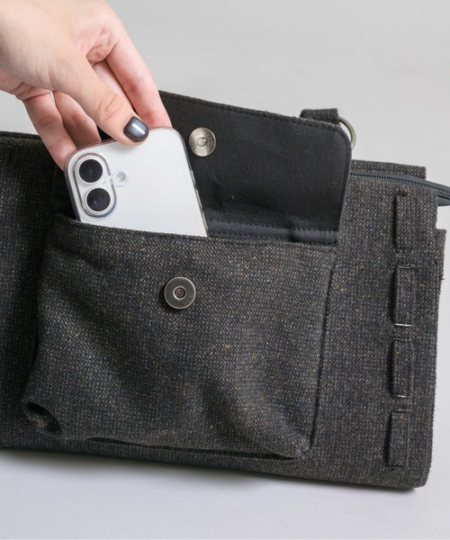 epnok（エプノック）の「【EPNK】Nep yarn mini boston bag / ネップヤーンミニボストンバッグ（ハンドバッグ・メンズ・チャコールグレー/サンドベージュ・FREE）」の10枚目の写真