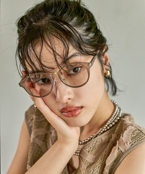 LEPSIM（レプシィム）の「調光ファッショングラス　451342（メガネ・レディース・ブラック/ホワイト/キャメル/ライトグレー/ベージュ系その他/グレー・ONE SIZE）」の22枚目の写真