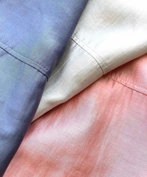 Q（キュー）の「シアーパーカー（マウンテンパーカー・レディース・チャコールグレー/グレイッシュベージュ/スモークピンク・MEDIUM）」の10枚目の写真