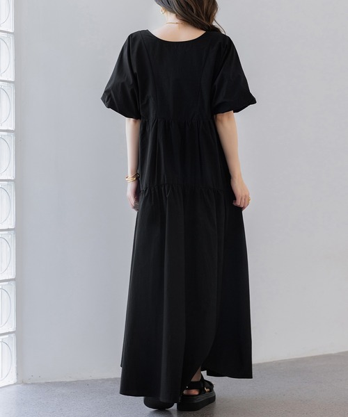 DAY CLOSET(デイ クローゼット)の「レディース ぽわん袖ウエストギャザーティアードロングワンピース(ワンピース・レディース・ブルー系その他/ホワイト/ブラック・S/M)」の14枚目の写真