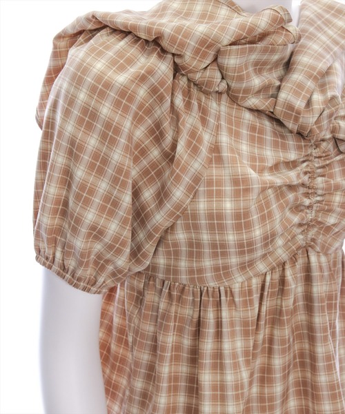 clear（クリア）の「ビッグリボンチェック柄半袖ブラウス[カジュアル リボン ガーリー オフショル]≪SS新作≫（シャツ/ブラウス・レディース・ベージュ/ブラウン/レッド・F）」の8枚目の写真
