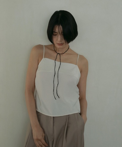 anuke（アンヌーク）の「Satin Gather Camisole（キャミソール・レディース・アイボリー/ブラック/ピンク系その他/ブルー系その他・FREE）」の2枚目の写真