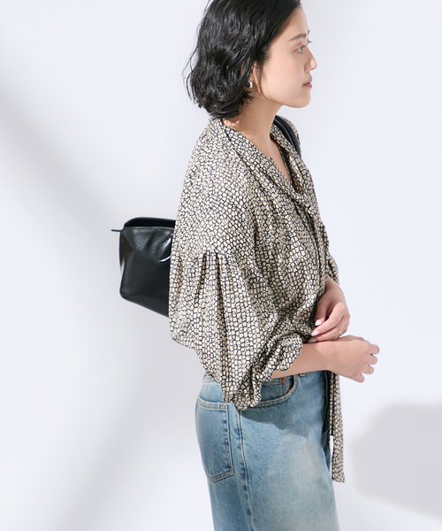 journal standard L'essage(ジャーナルスタンダードレサージュ)の「《追加》IDEVEAUX*IPEKERボウタイブラウス(シャツ/ブラウス・レディース・ブラック/ブラックミックス/ブラック系その他・FREE)」の8枚目の写真