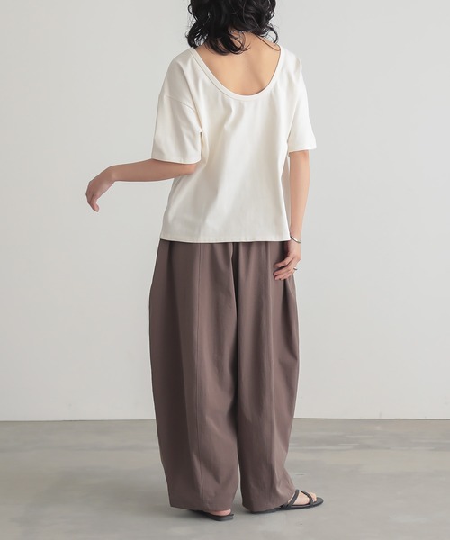for/c(フォーシー)の「汗シミ防止バックオープンTシャツ【サスティナブル】(Tシャツ/カットソー・レディース・ブルー/オフホワイト/ブラウン/チャコールグレー・M/L)」の19枚目の写真