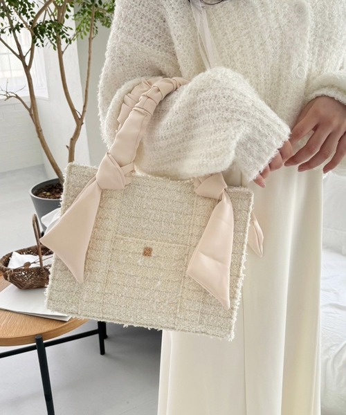 one after another NICE CLAUP(ワンアフターアナザーナイスクラップ)の「WEB限定/ギャザーハンドルミニトートバッグ(トートバッグ・レディース・アイボリー/ホワイト×ブラック/ブラック/ホワイト系その他/ブルー系その他/ブラック系その他/ピンク・FREE)」の11枚目の写真