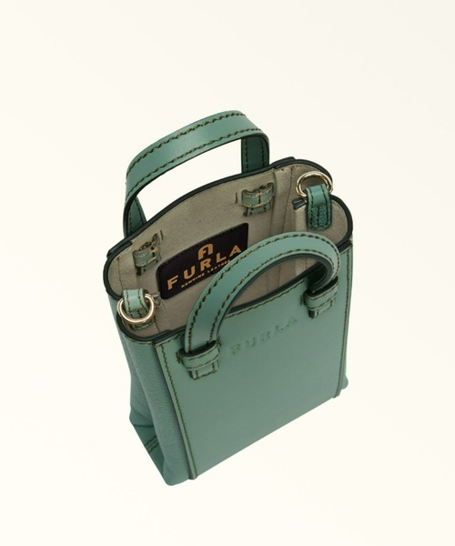 FURLA（フルラ）の「FURLA MIASTELLA MINI VERTICAL CROSSBODY（ボディバッグ/ウエストポーチ・レディース・ネイビー・ONE SIZE）」の7枚目の写真