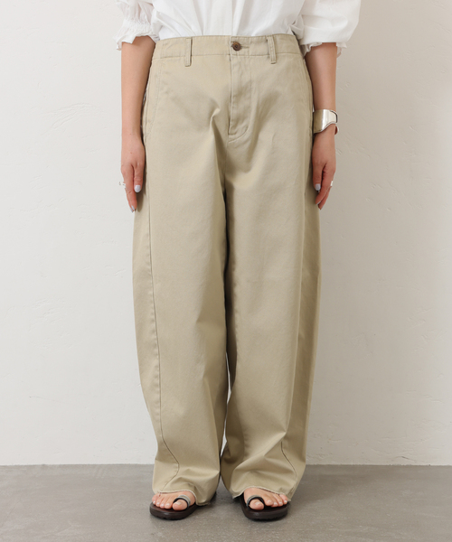 JOURNAL STANDARD LUXE(ジャーナルスタンダード ラックス)の「チノ スウィッチパンツ(チノパンツ・レディース・ベージュ・SMALL/MEDIUM)」の14枚目の写真