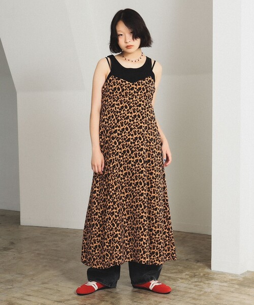 Ray BEAMS（レイビームス）の「プリント キャミ ワンピース（ワンピース・レディース・カーキ/グリーン系その他5・0/1）」の4枚目の写真