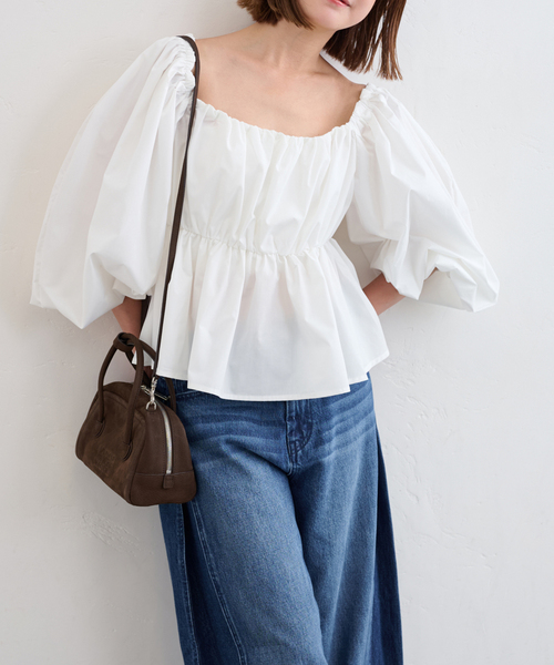 U by SPICK&SPAN(ユーバイスピックアンドスパン)の「2WAY オフショルブラウス(シャツ/ブラウス・レディース・イエロー/ブラック/ホワイト・FREE)」の2枚目の写真